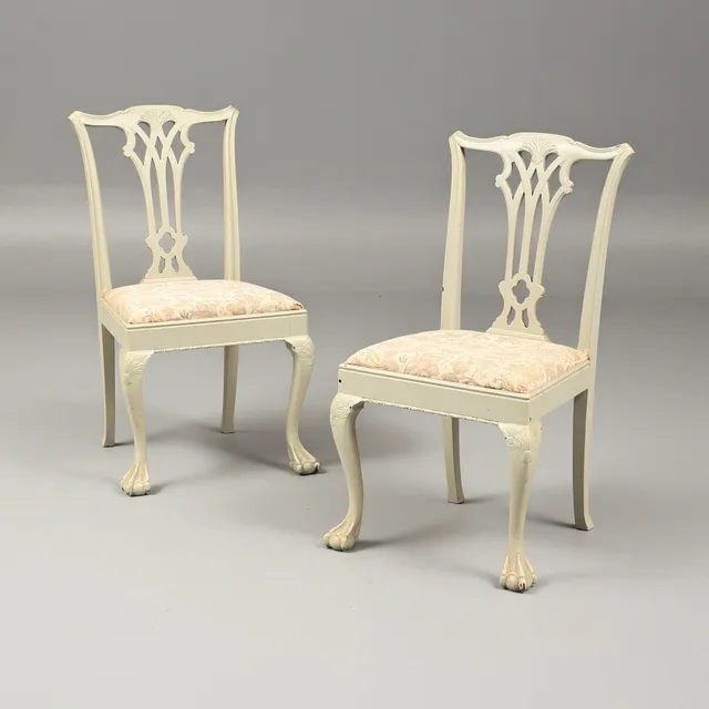 STOLAR, ett par, chippendale-stil, 1900-talets första hälft.