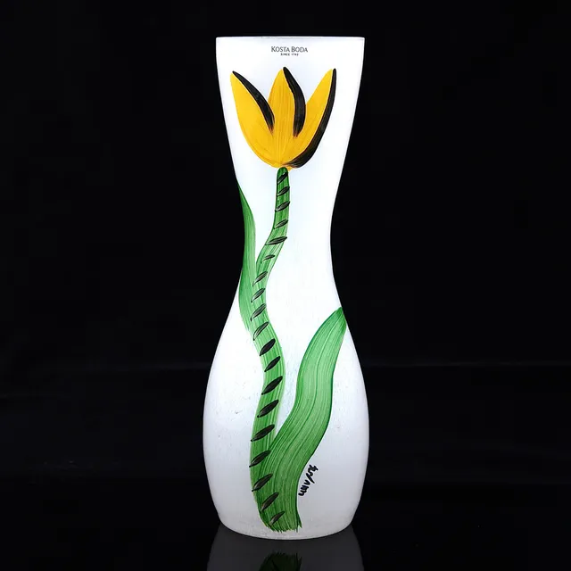 ULRICA HYDMAN-VALLIEN. Vas, "Tulipa", Kosta Boda, 1980-tal.