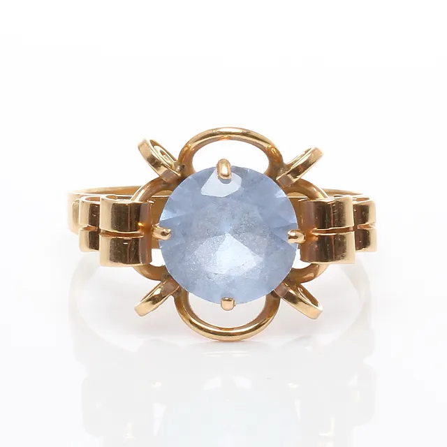 RING 18k guld med blå sten, 1900-tal.