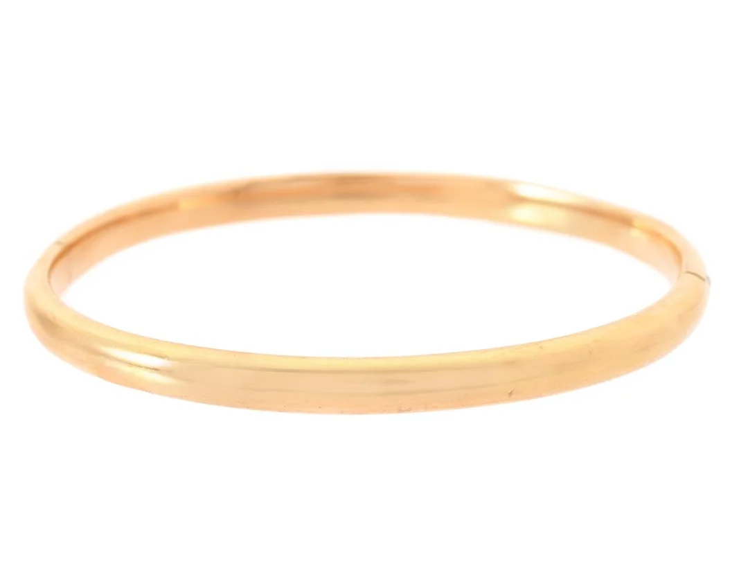 ARMRING, 18K guld, Italien, innermått 60x56 mm, vikt 10,5 g. — Smycken/Armring — Kaplans