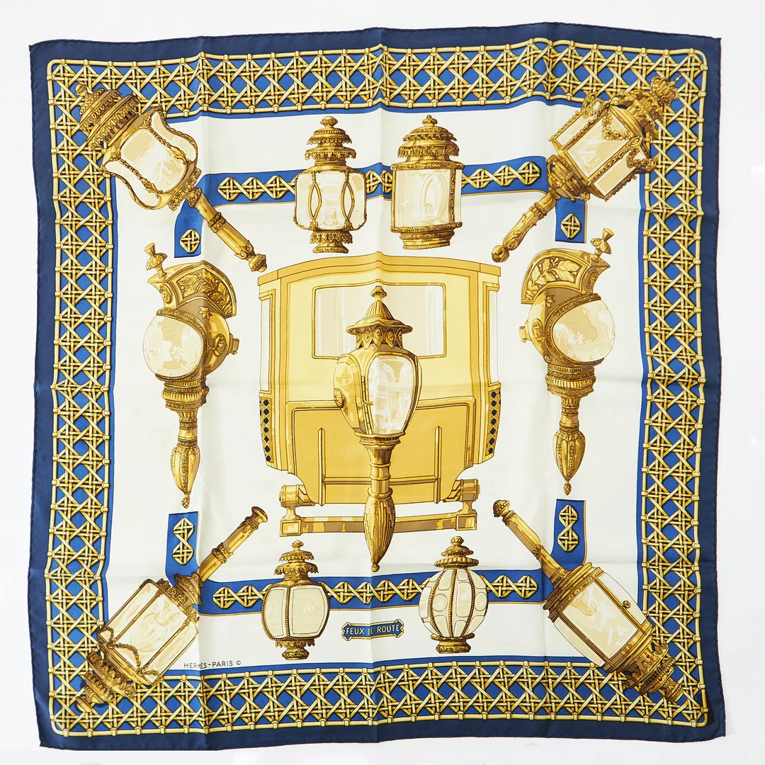 HERMÈS, scarf, "Feux De Route". — Vintage & Designer Fashion — Stockholms Auktionsverk Magasin 5