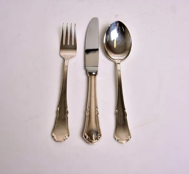 MATBESTICK 36 delar nysilver.