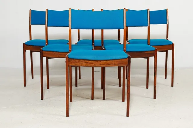 Johannes Andersen for Uldum Møbelfabrik. Seks stole af palisander (6)