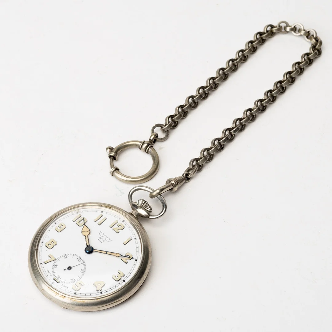 FICKUR, "Tre kronor", manuell, ankargång, nickel, 1930-/1940-tal. — Pocket & Stop Watches — Auktionshuset Kolonn