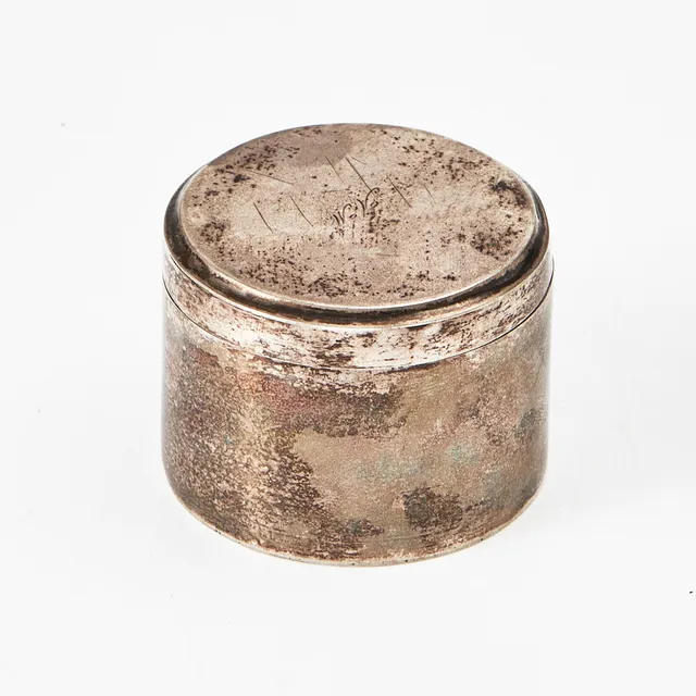 DOSA med lock, silver, Wilhelm Fahlström Helsingfors 1818-1828.