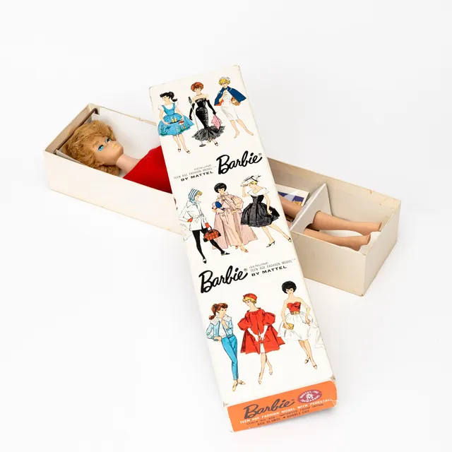MATTEL INC. "Barbie Bubble Cut", ash blonde, med originalkartong, 1960-tal.