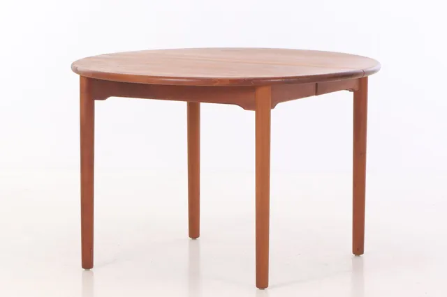 Andreas Hansen for Brdr. Andersen. Cherry dining table, extension and additional plates (1+3)