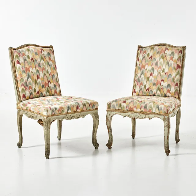 STOLAR, 1 par, 1700-tal Frankrike, Louis XV, skuren dekor.