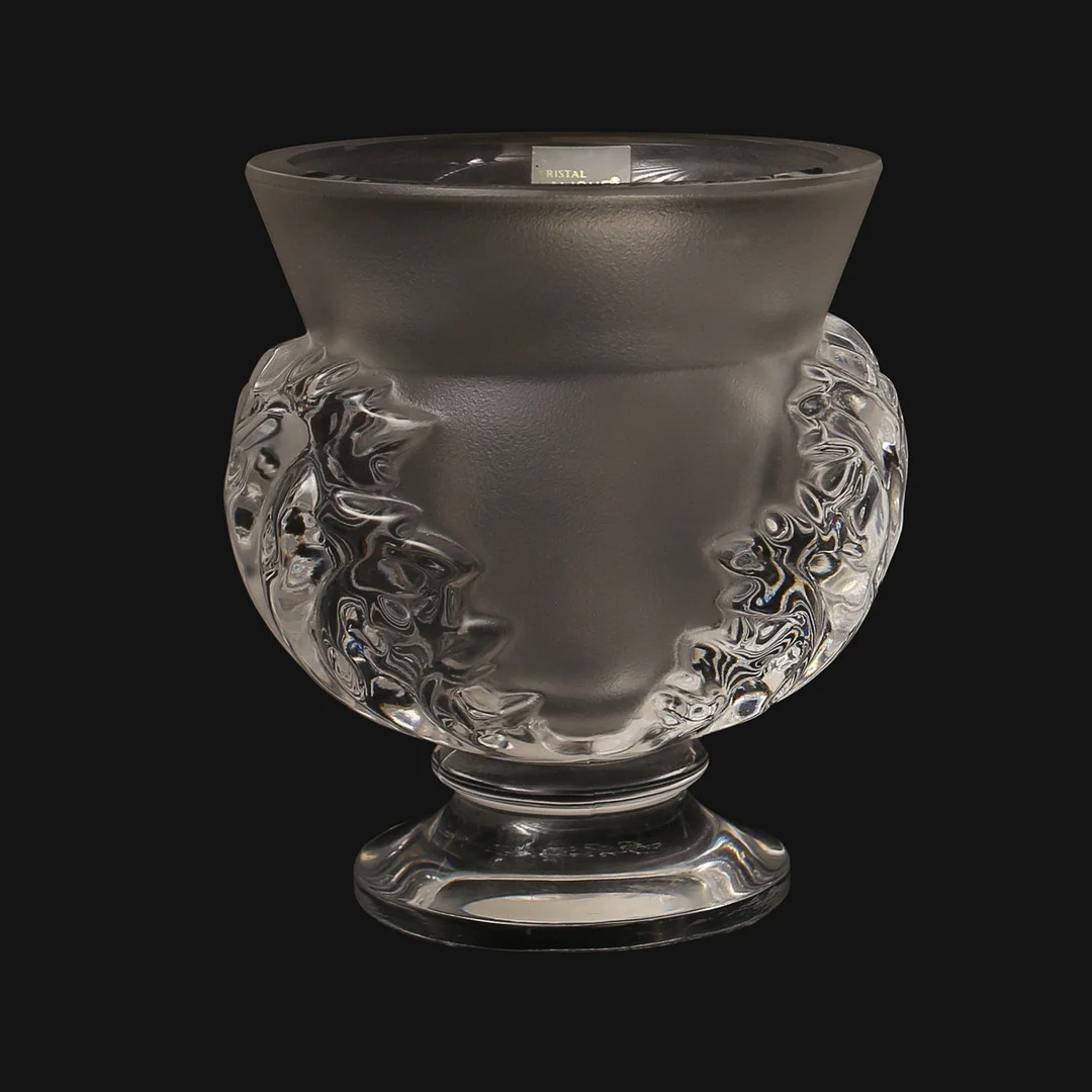 RENÉ LALIQUE. vas, "Saint Cloud", konstglas, signerad. 1900-talets tredje fjärdedel. — Art glass — Limhamns Auktionsbyrå
