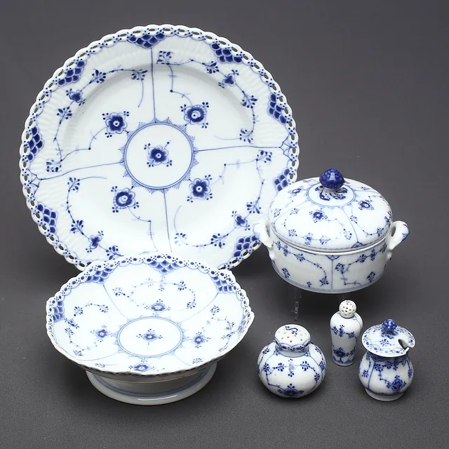 SERVISDELAR, 6 delar, porslin, Musselmalet, Royal Copenhagen, Danmark.