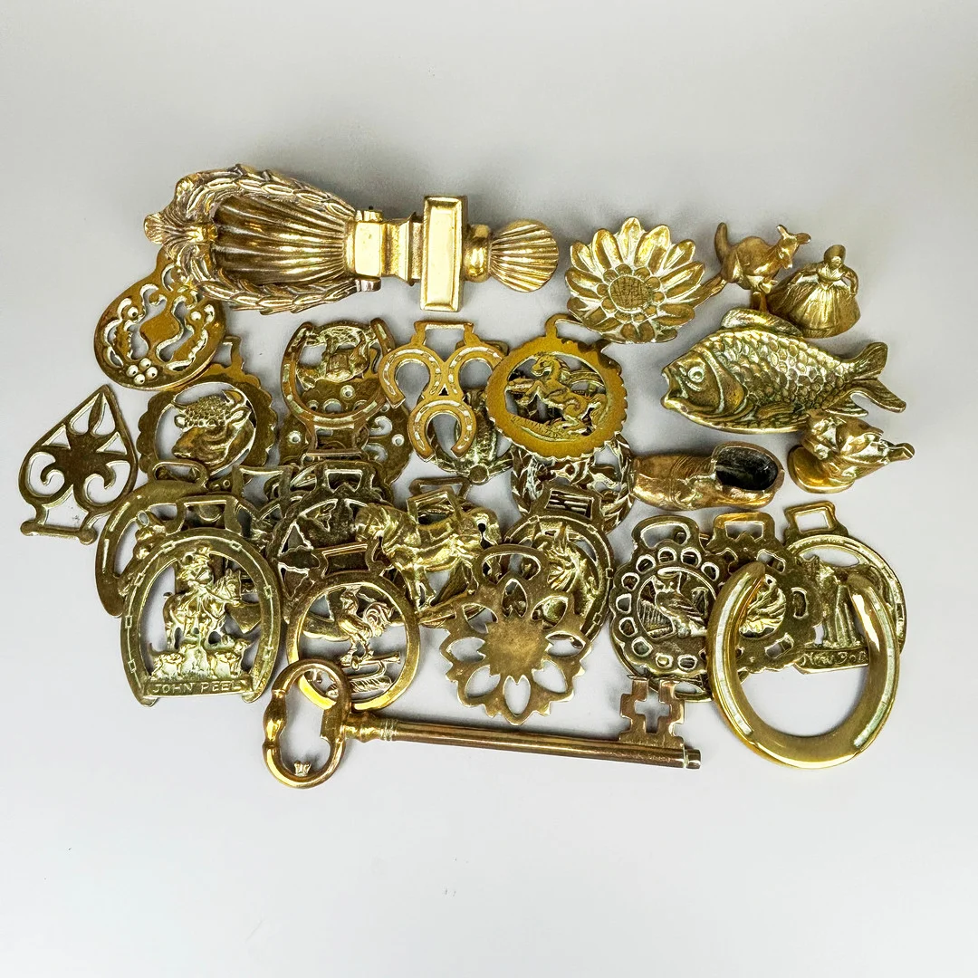 BRASS ITEMS. — Pewter, Brass & Copper — Chalkwell Auctions