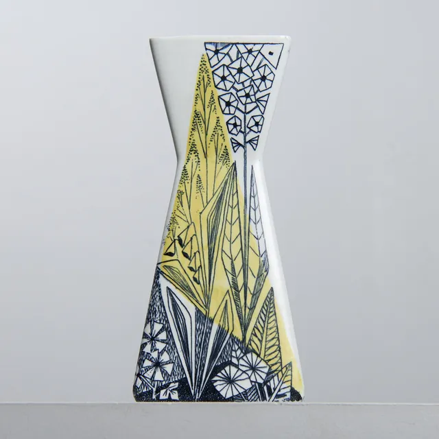 LARS THORÉN. Vas, "Triangla", Rörstrand, 1954.
