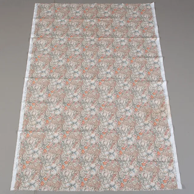 WILLIAM MORRIS. För Arthur Sanderson& Sons " Golden Lily Minor", tyg.
