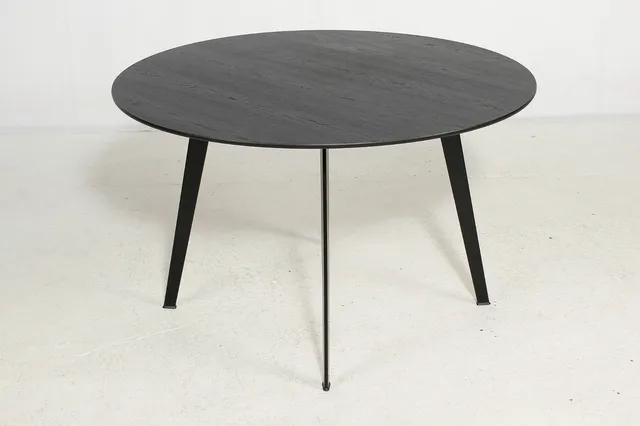 Jacob Wagner. Montana JW Table. Cirkulært spisebord