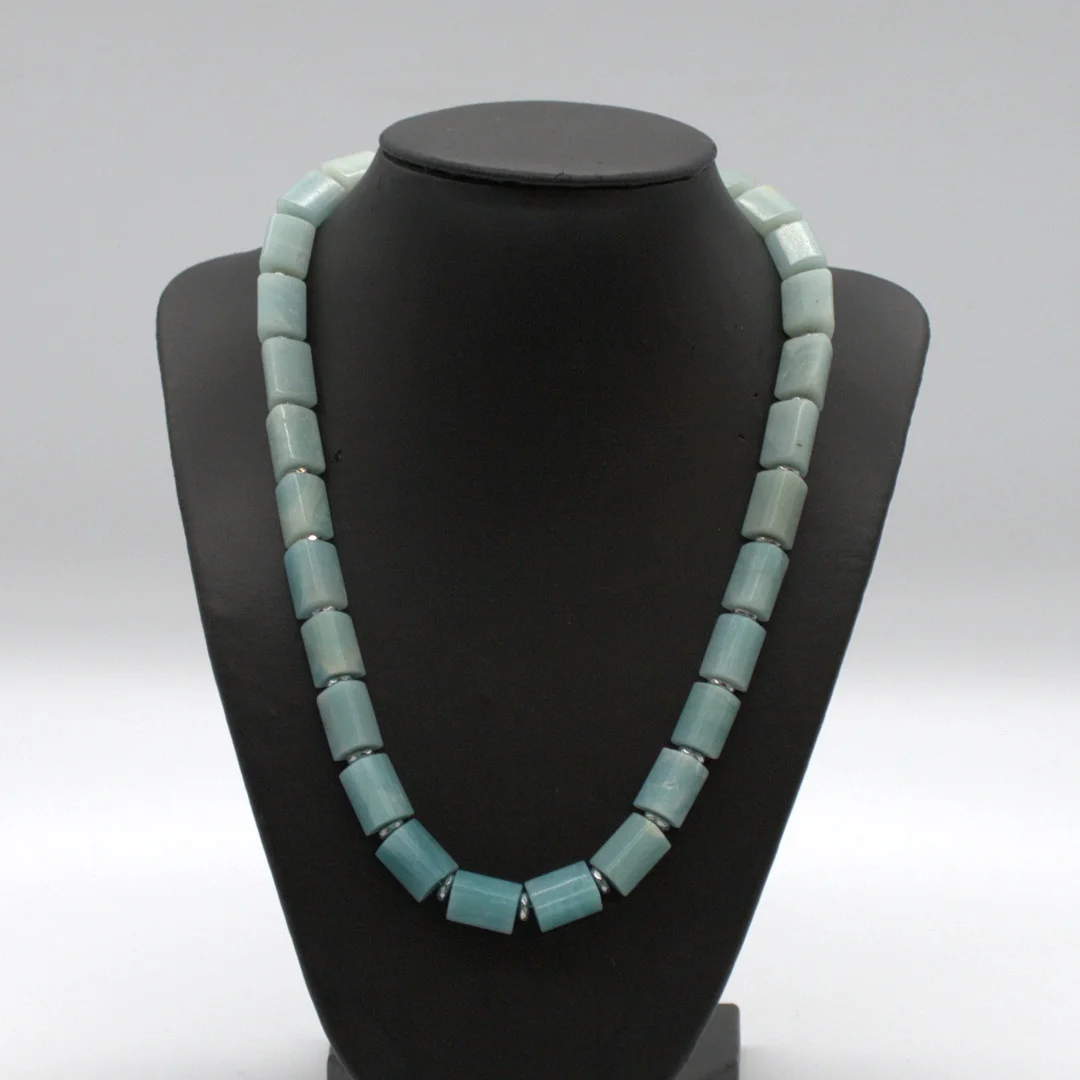 ECI INC. ECI DESIGN JEWLERY, NEPHRIT KETTE, VINTAGE, KARABINERVERSCHLUSS SILBER 925. — Necklace — Kunst- und Auktionshaus Kleinhenz