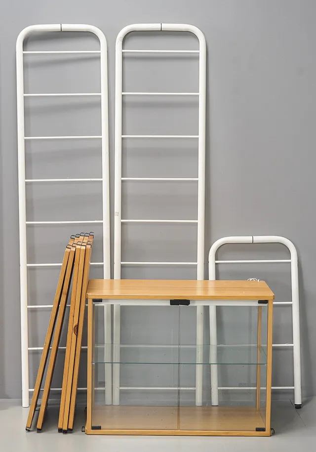 RUTGER ANDERSSON. Hyllsystem "Niklas" furu och vitlackerat stål, Ikea, 1980-tal.