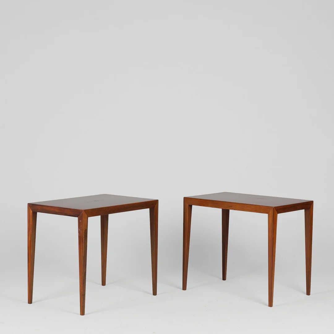 SEVERIN HANSEN. et par rektangulære sideborde af palisander, Haslev Møbelsnedkeri, Danmark, 1050/60'erne (2). — Tables — Palsgaard Kunstauktioner