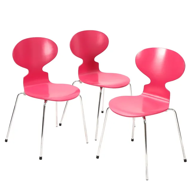 Arne Jacobsen for Fritz Hansen. Three 'Ant' chairs, model 3101. (3)