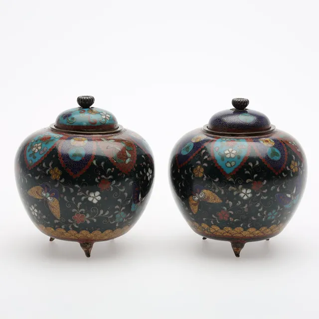 LOCKURNOR, 2 st, cloisonné, Kina.