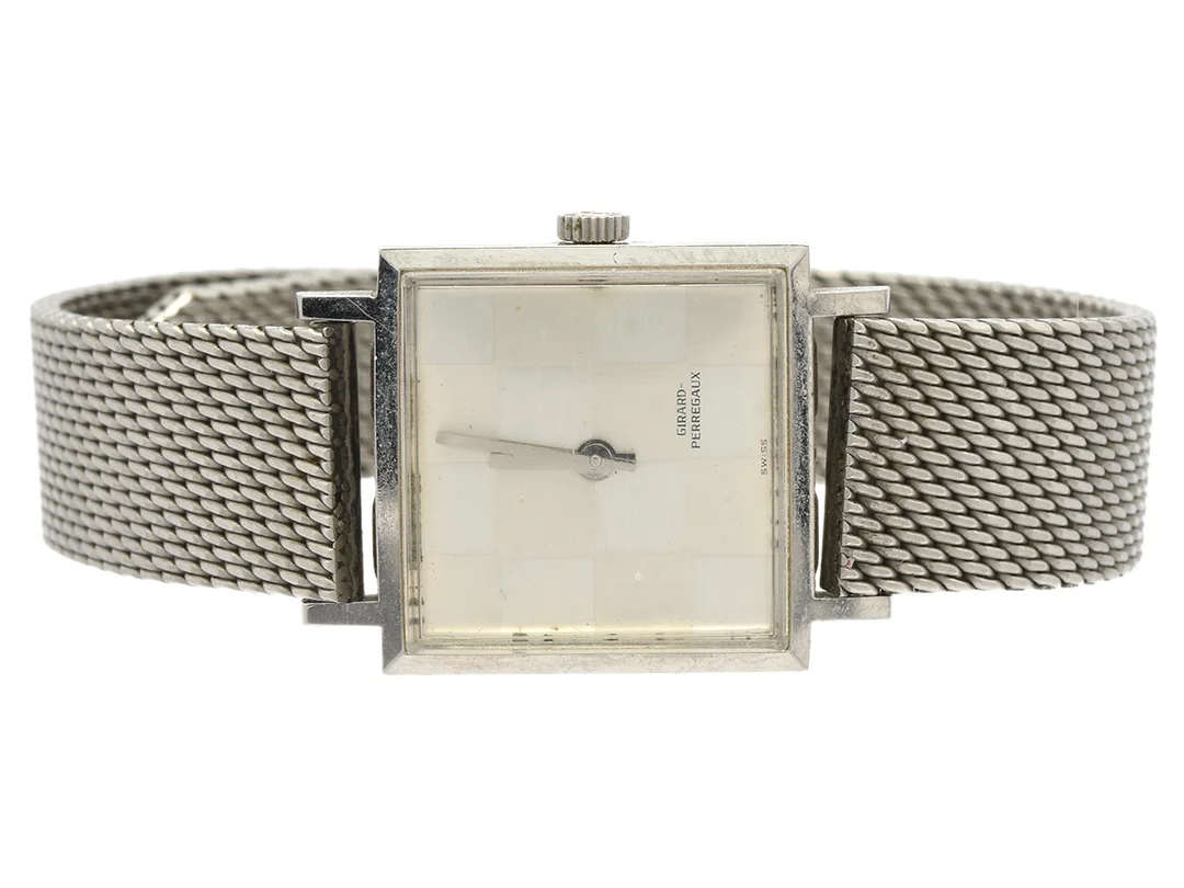 GIRARD-PERREGAUX, damur, 21,5 x21,5 (29,5) mm, Verk nr. 7919120, Boett nr. 8273B, stål, manuell, plexiglas, skadad urtavla, defekt, ca 1965, metallänk ej original. — Klockor/Girard-Perregaux — Kaplans