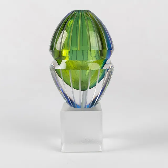 ERIKA LAGERBIELKE. Skulptur "Integritet", Orrefors Gallery, 1997, signerad och numrerad 4-15.