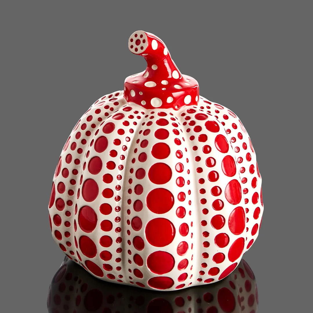 YAYOI KUSAMA (JAPAN, FÖDD 1929). Pumpkin Object: vit och röd, 2015, resin, märkt. — Sculptures & Bronzes — Crafoord Auktioner Stockholm