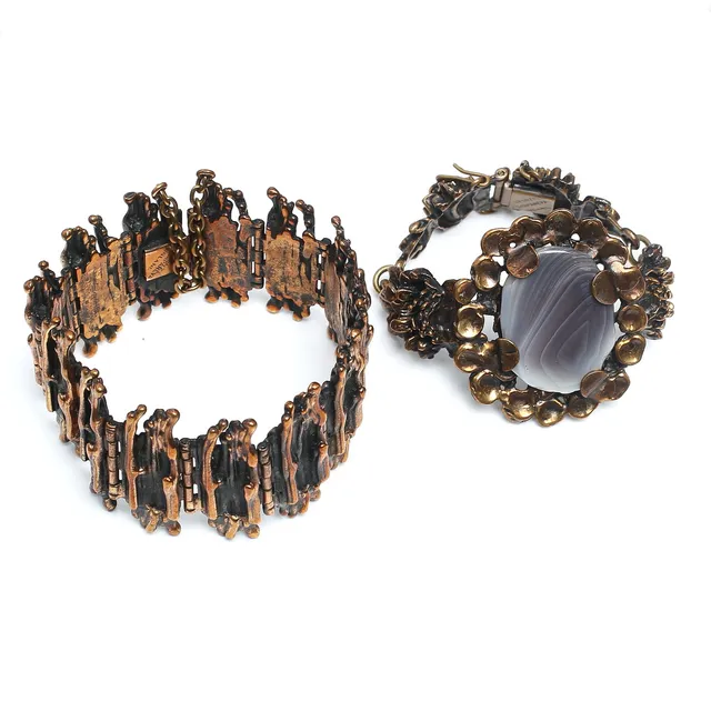 PENTTI SARPANEVA. 2 st armband, brons, Finland.