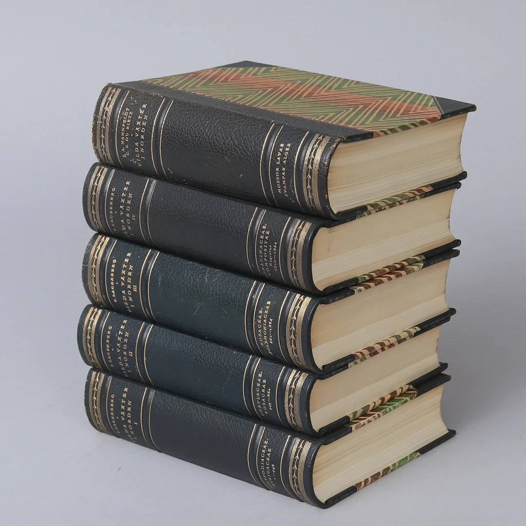 VILDA VÄXTER I NORDEN, 5 band. — Books — Garpenhus Auktioner