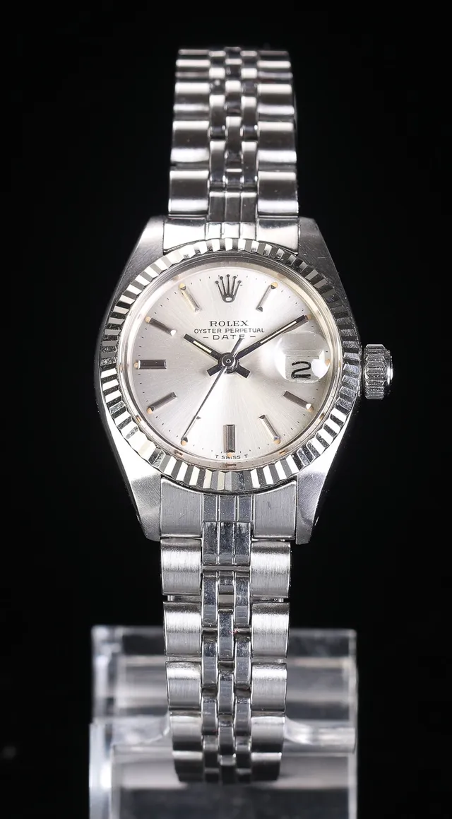 Rolex Oyster Perpetual Date. Damearmbåndsur af stål / 18 kt guld, model 6917