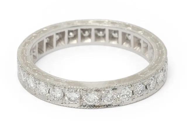A diamond ring set with numerous brilliant-cut diamonds weighing a total of app. 0.80 ct, mounted in 18k white gold. Colour: F-G. Clarity: VVS. Weight app. 3.9 g. Size 52.5.