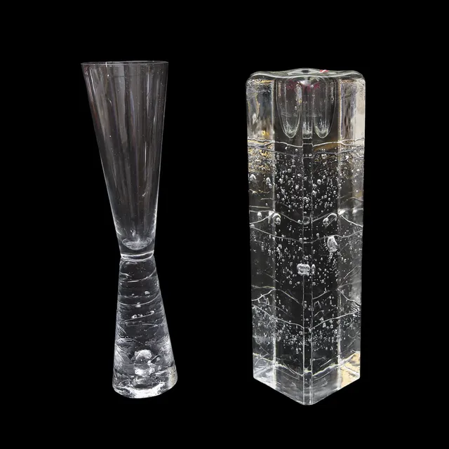 TIMO SARPANEVA, 2 delar. glas. Ljusstake och champagnestrut, bubblor som design, Iitala.