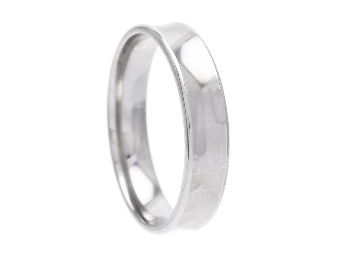 SCHALINS, ring, slät, palladium, bredd 5 mm, stl 20,5 mm, vikt 4,1 g. — Smycken/Ring — Kaplans