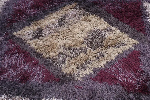 TIMO SARPANEVA. RYAMATTA. Pohjanlahti rug. Etikettmärkt undertill. Finland, 1960-tal.