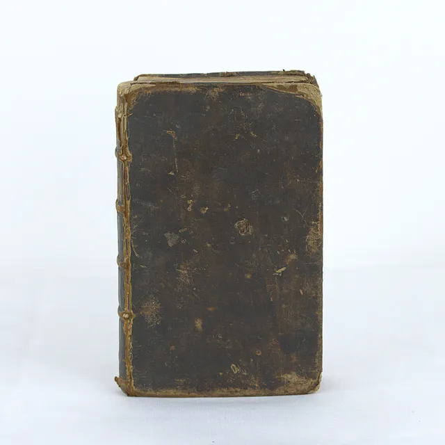 WILLIAM SHAKESPEARE. Bok med fyra komedier, läderbunden, slutet 1700-talet, proveniens från Nils Poppes hem.