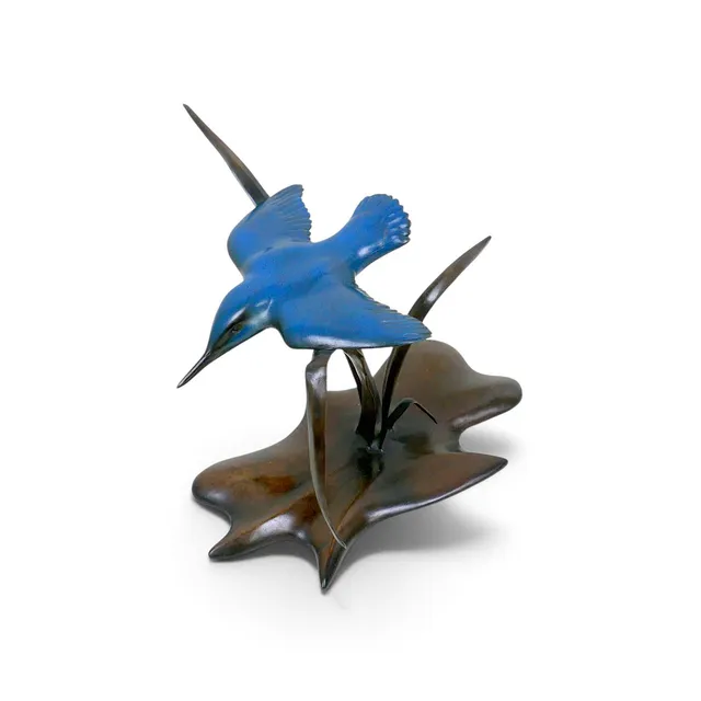 ANDREW GLASBY (BRITISH, B. 1970). A LIMITED EDITION BRONZE SCULPTURE OF A DIVING KINGFISHER.
