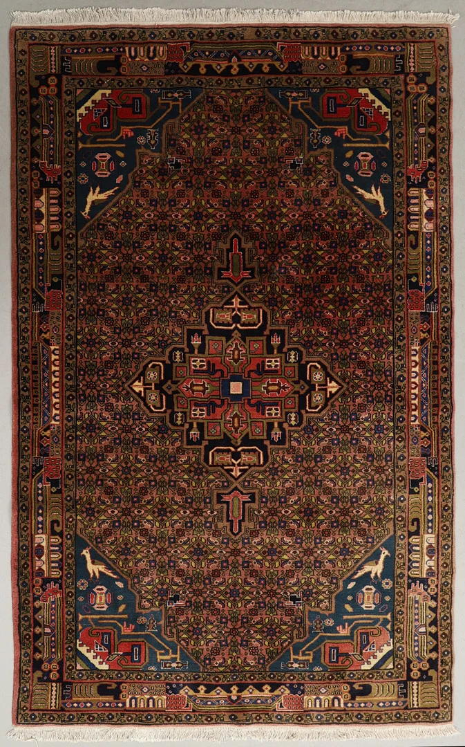 MATTA, persisk, Koliai, ca 230 x 155 cm. — Persian Carpets & Textiles — Crafoord Auktioner Malmö