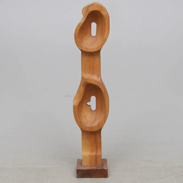 SVEN OLSSON. Skulptur, trä, signerad.