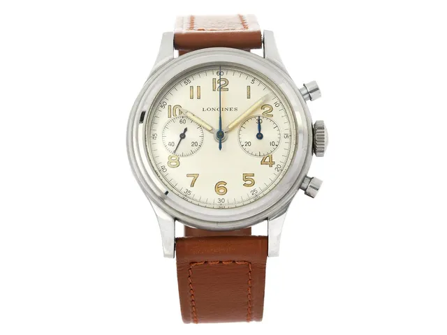 LONGINES, kronograf (Flyback), Cal 13 ZN, Serie nr. 7309361, Ref nr. 5415, Boett nr. 23485 / 15, herrur, 37 mm, stål, manuell, plexiglas, visare i stål, läderband, "Extract from the Archives", levererad till den svenska och norska agenten Hausammann 17/5 1949.