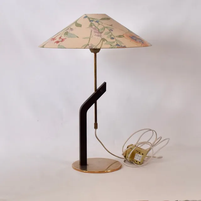 LARS BESSFELT. bordslampa, bonad bok och krom, Ateljé Lyktan Åhus 1979.