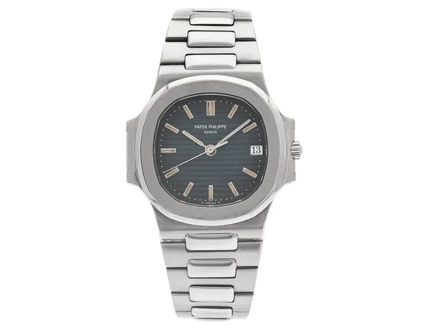 PATEK PHILIPPE, Geneve, Nautilus, Cal 335SC, Serie nr. 3021766, Ref nr. 3800/001, Boett nr. 4004720, herrur, 37 x 39 mm, stål, automatisk, safirglas (skadat), datum, integrerad originallänk, viklås, cert, april 1997, box (skadad), ytterkartong,