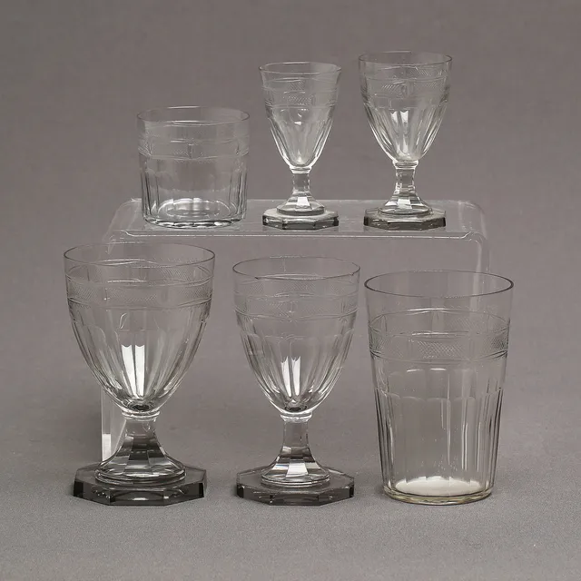 GERDA  STRÖMBERG. Glasservis, 64 delar, "Hörningsholm", Strömbergshyttan, osignerade.