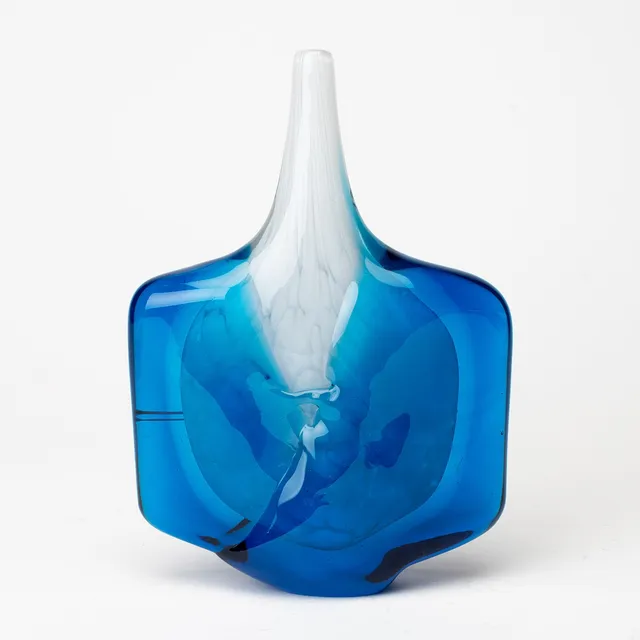 MICHAEL HARRIS (1933-94). Vas, glas, "Fish" för Mdina, signerad, Malta, 1970-tal.