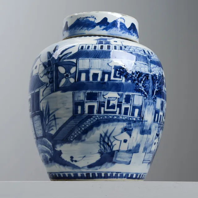 BOJAN, porslin, Kina, 18/1900-tal, med Kangxi märke.