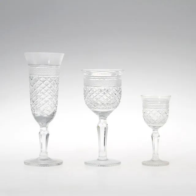GLASSERVIS, 32 delar, slipad dekor.
