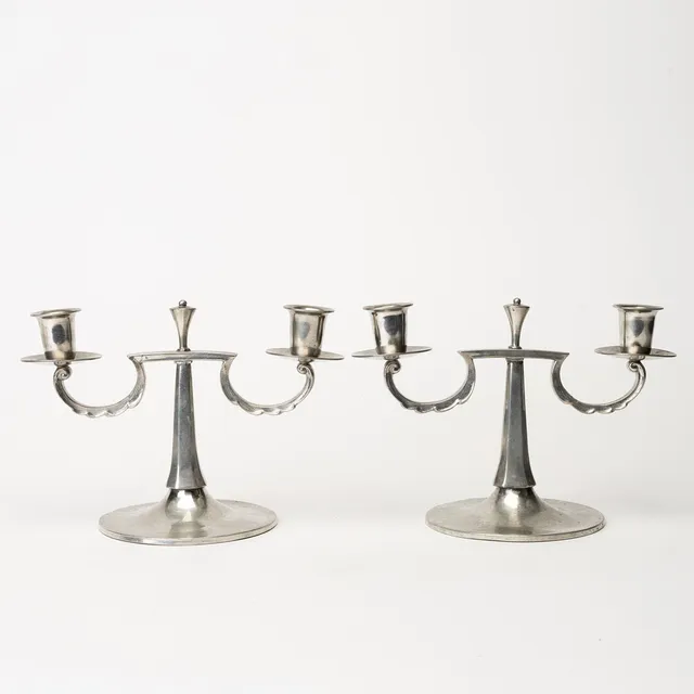 KANDELABRAR, ett par, tenn, Art Deco, FAK, 1932.