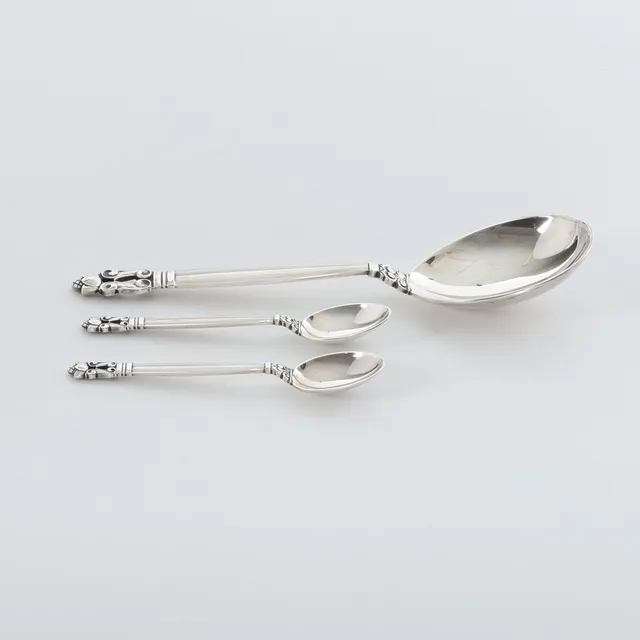 JOHAN ROHDE. 1856-1935. Potatissked och 2 st kaffeskedar, silver, "Konge/Acorn", sterlingsilver, Georg Jensen, Danmark 1915-27.