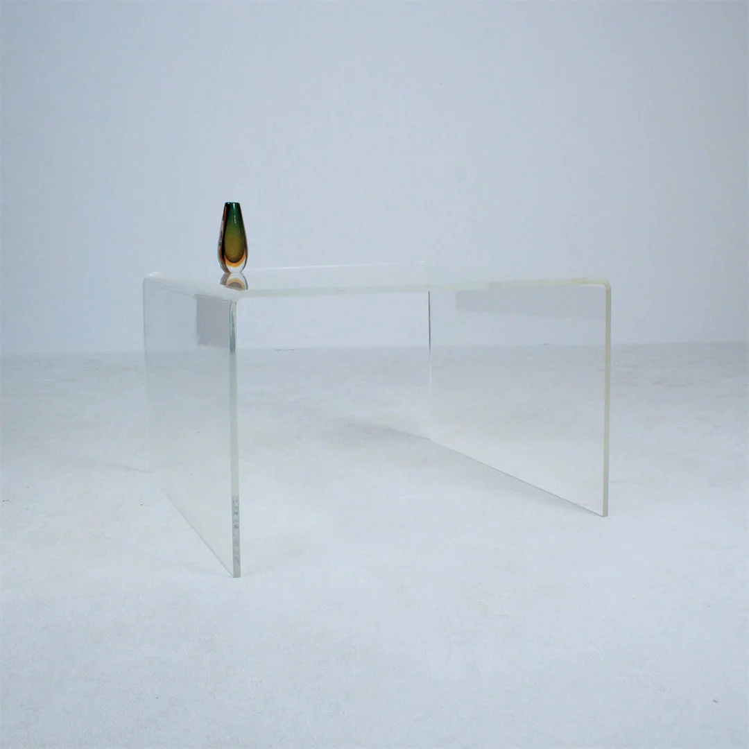 Couchtisch Plexiglas 1970er Jahre. — Tables — Stockholms Auktionsverk Düsseldorf/Neuss