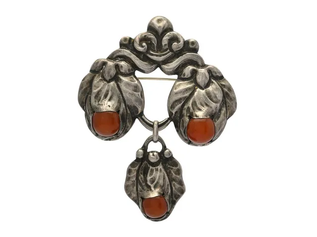 DAVID ANDERSEN, brosch, silver, karneol, Jugend, Norge, mått 62x80 mm, vikt 18,8 g.