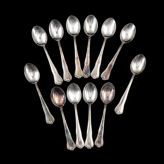 KAFFESKEDAR, 12 st, silver, "Symfoni", vikt 147 gram.