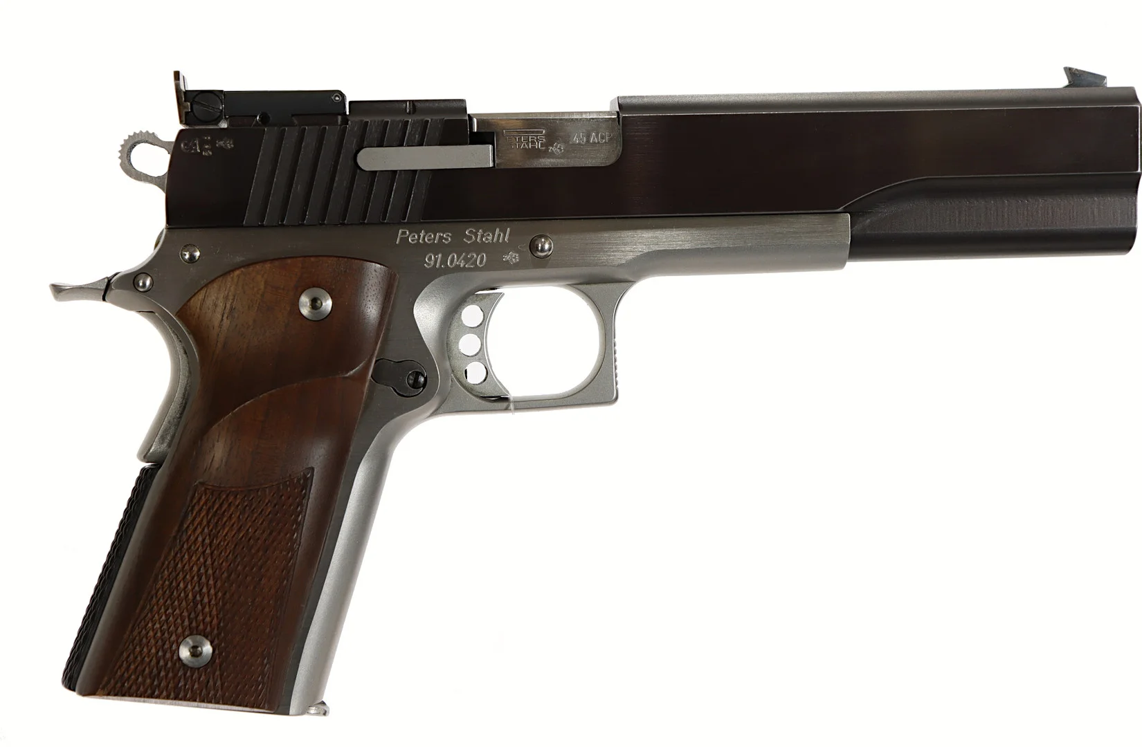 PISTOL, Halvautomatisk, fabrikat Peter Stahl, kaliber .45 ACP, tillv.nr 91.0420, se-nr SE1111314. — Pistols — Walter Borg